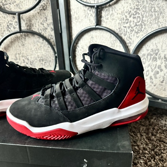 Jordans size 8.5 men’s - Picture 3 of 5